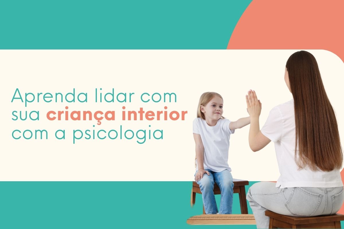 Mulher adulta interagindo com uma criança sentada em um banco, simbolizando o trabalho terapêutico com a criança interior na psicologia.
