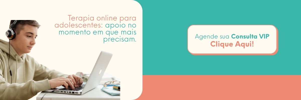 whatsapp Adolescente com fones de ouvido usando notebook em sessão de terapia online para apoio psicológico